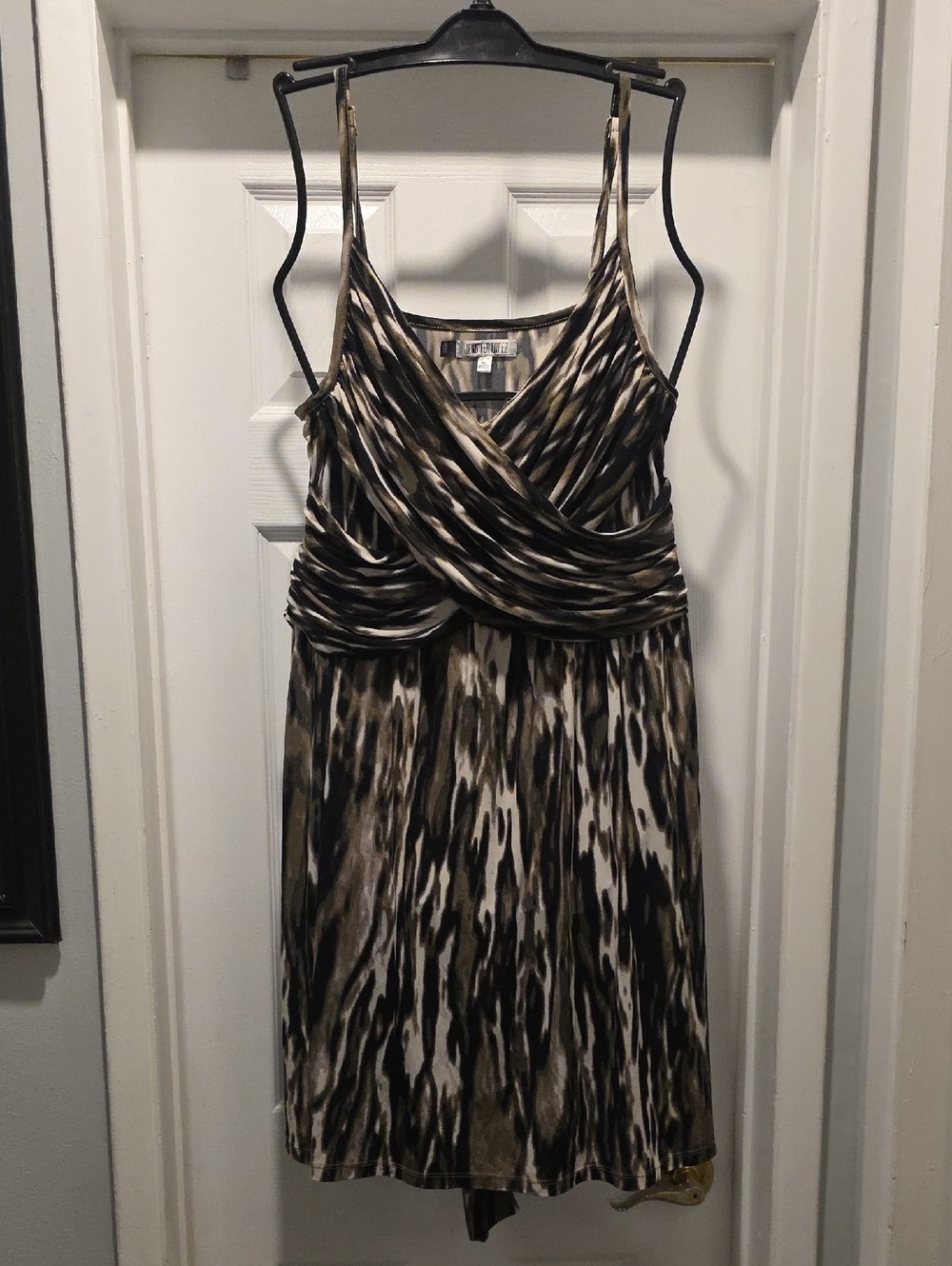 Jennifer Lopez Green and Cream Sleeveless Printed Wrap-Front Midi Dress